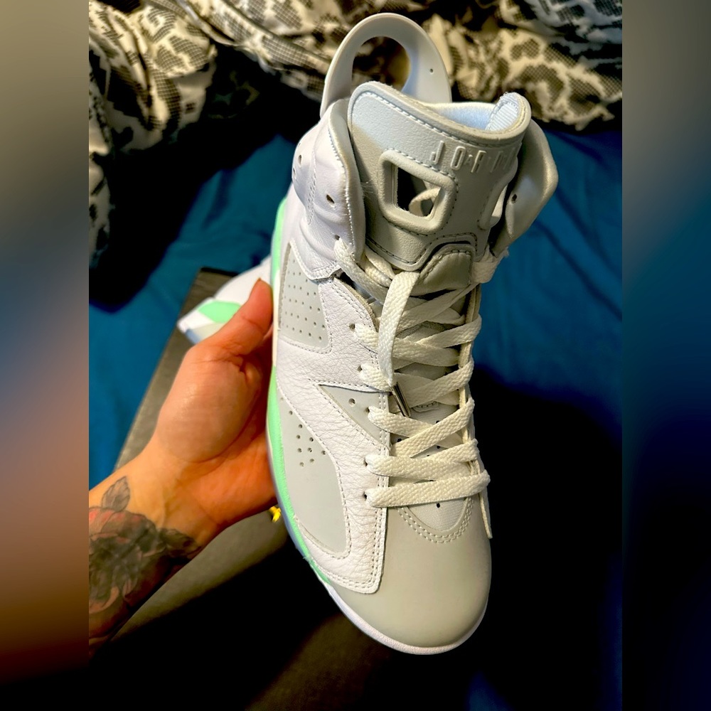 Air Jordan Retro 6